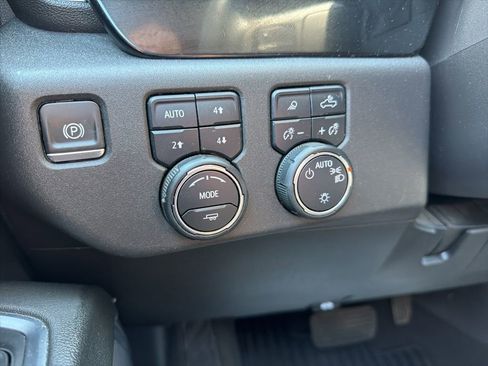 Used 2023 Chevrolet Silverado 1500 LT AWD/4WD image 23