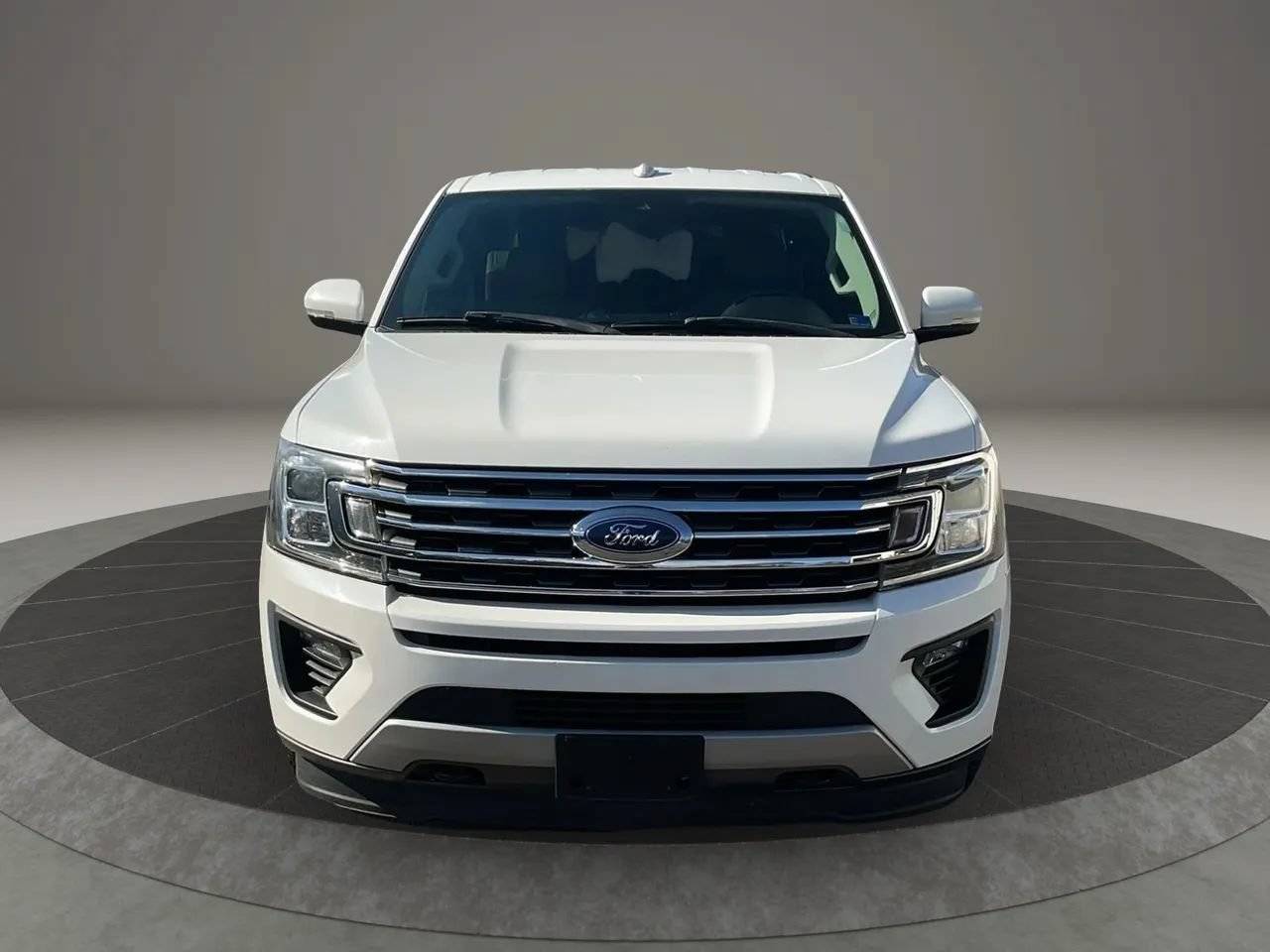 Used 2020 Ford Expedition Max XLT w/ Equipment Group 201A AWD/4WD image 2
