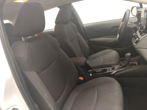Used 2022 Toyota Corolla LE image 21