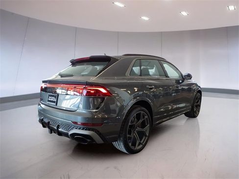 New 2026 Audi RS Q8 performance image 6