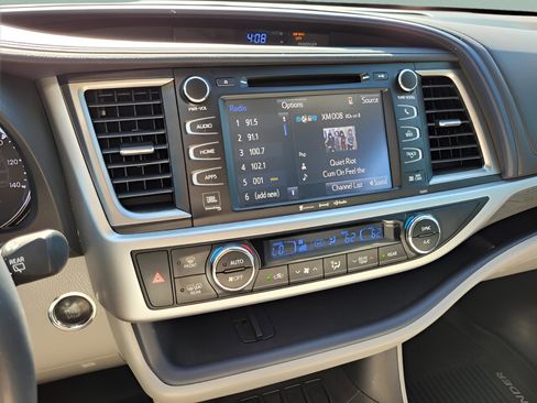 Certified 2019 Toyota Highlander Limited image 20