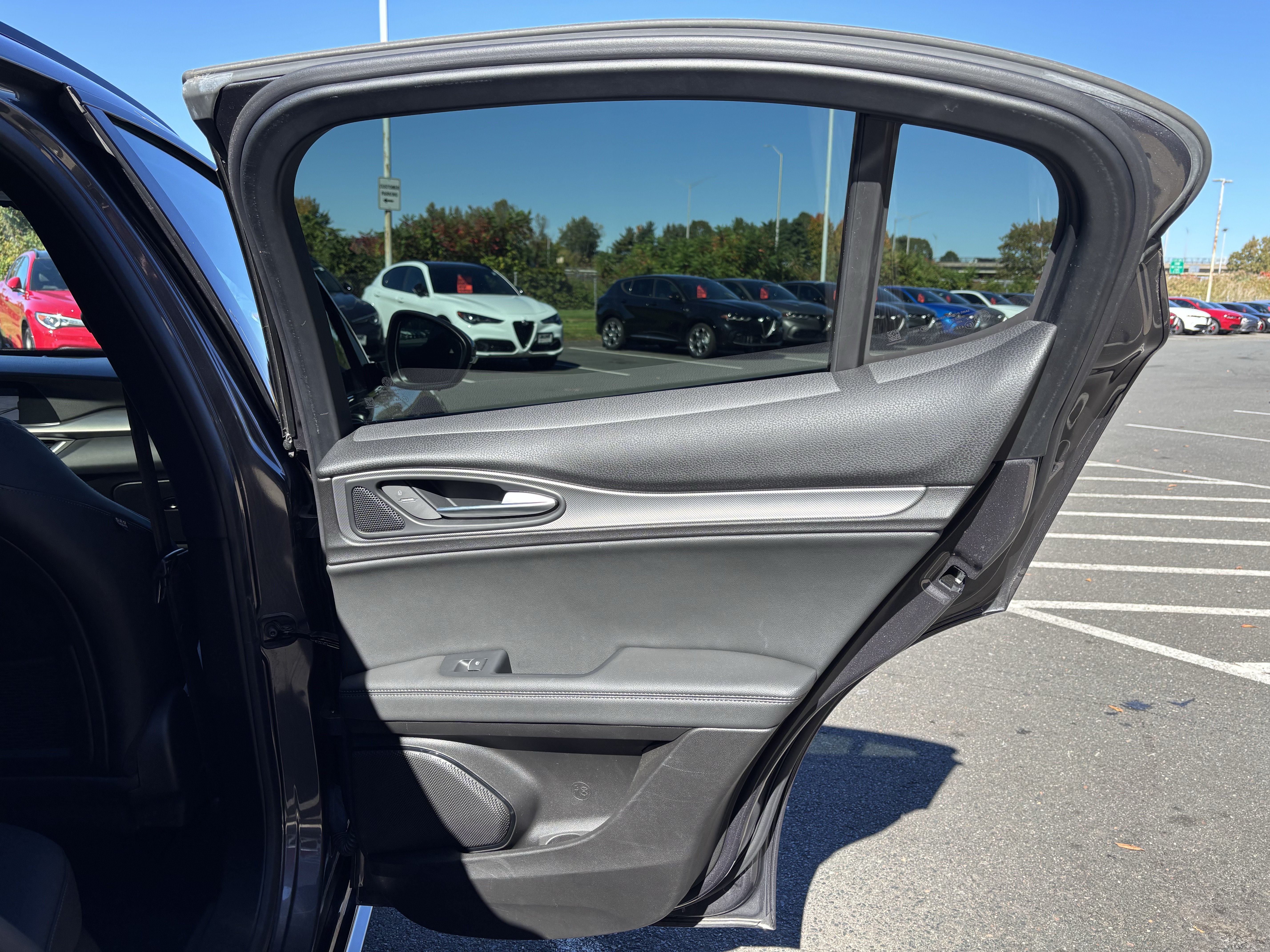Certified 2024 Alfa Romeo Stelvio Veloce AWD/4WD image 45