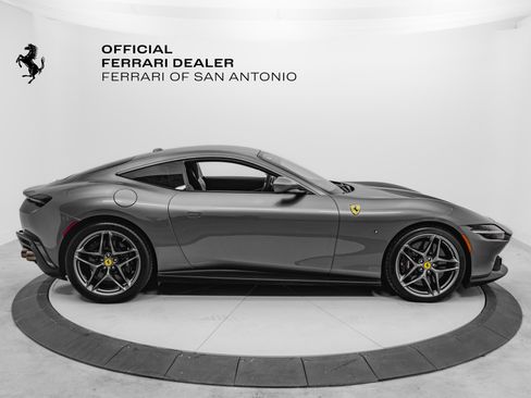 Certified 2022 Ferrari Roma image 9