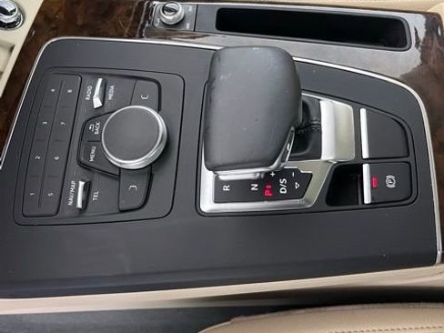 Used 2018 Audi Q5 2.0T Premium w/ Convenience Package image 18