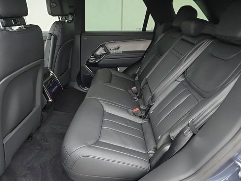 Certified 2025 Land Rover Range Rover Sport AWD/4WD image 8