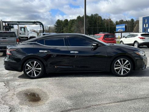 Used 2021 Nissan Maxima 3.5 SV w/ Floor Mat Group FWD image 12