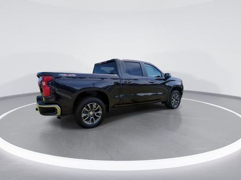 Used 2023 Chevrolet Silverado 1500 LT AWD/4WD image 8