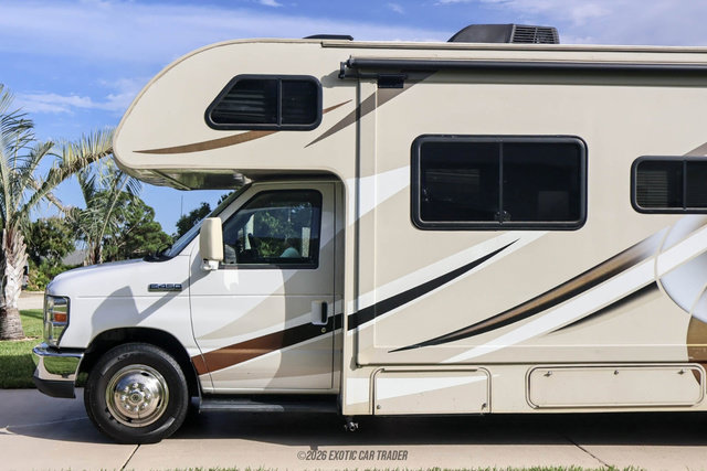 Used 2017 Ford E-450 and Econoline 450 Super Duty w/ Motorhome Prep Package RWD image 4
