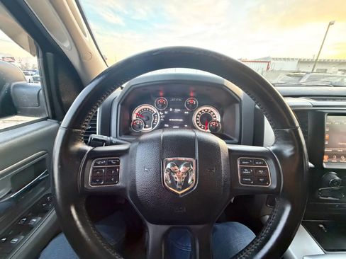 Used 2014 RAM 1500 Big Horn image 31