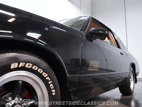 Used 1988 Chevrolet Monte Carlo SS RWD image 19