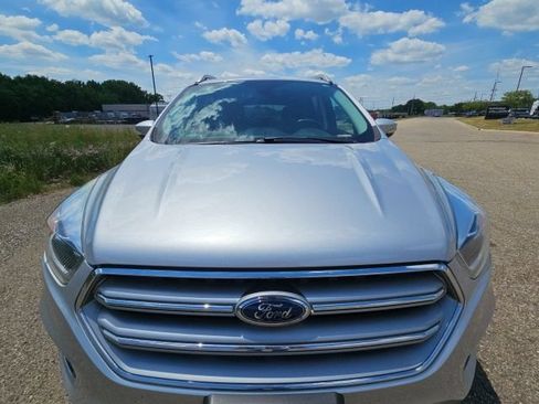 Used 2017 Ford Escape Titanium AWD/4WD image 9
