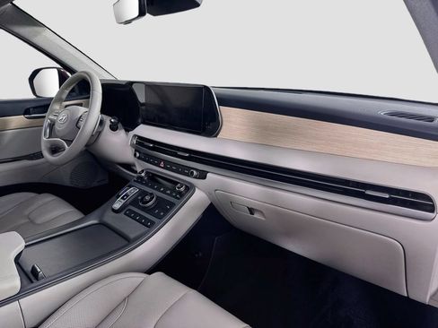 Used 2023 Hyundai Palisade Limited FWD image 33