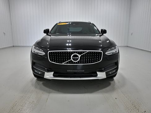 Used 2018 Volvo V90 T6 Cross Country w/ Convenience Package AWD/4WD image 22