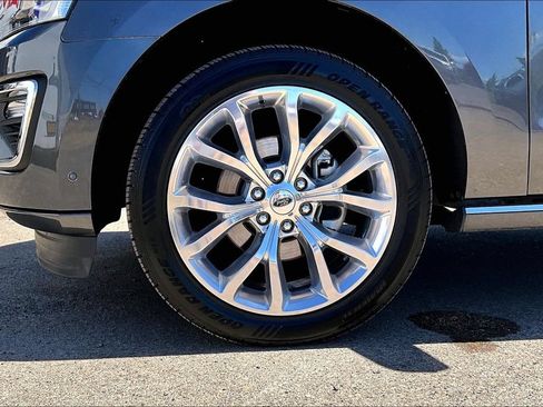 Used 2019 Ford Expedition Platinum AWD/4WD image 12