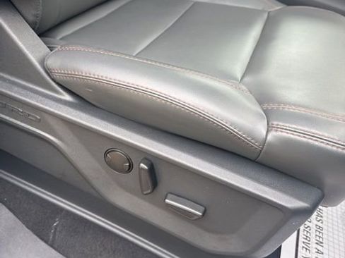 Used 2025 Ford Expedition Active image 21