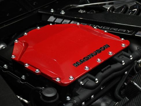 Used 2024 Chevrolet Corvette Stingray Preferred Cpe w/ Z51 Performance Package RWD image 29