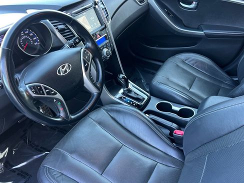 Used 2016 Hyundai Elantra GT w/ Option Group 03 FWD image 10