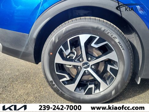 Certified 2023 Kia Sportage EX FWD image 7