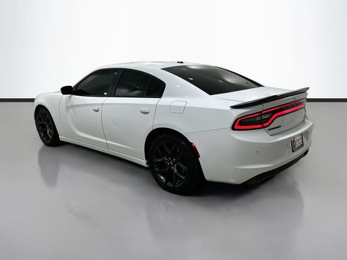 Used 2022 Dodge Charger SXT w/ Blacktop Package RWD image 5
