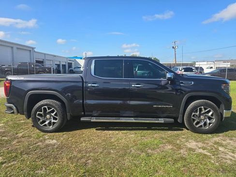 Used 2022 GMC Sierra 1500 SLT AWD/4WD image 9