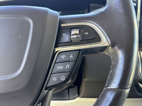 Used 2022 Lincoln Navigator Black Label image 20