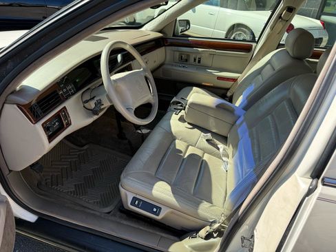 Used 1995 Cadillac De Ville Concours FWD image 10