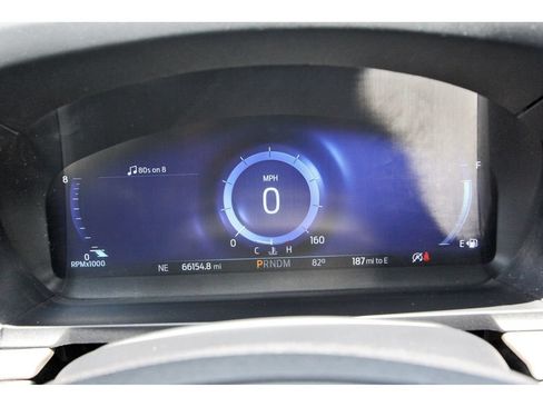 Used 2020 Ford Explorer Platinum w/ Premium Technology Package AWD/4WD image 16