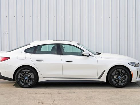 Used 2023 BMW i4 eDrive40 w/ Premium Package image 57