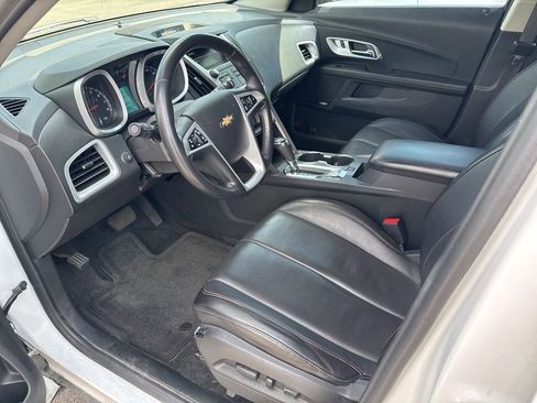 Used 2017 Chevrolet Equinox Premier w/ Enhanced Convenience Package AWD/4WD image 5