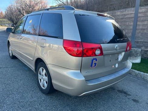 Used 2007 Toyota Sienna XLE image 5
