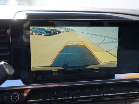 Used 2024 Chevrolet Silverado 1500 RST image 37