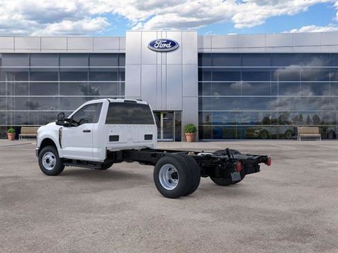 New 2026 Ford F350 XL w/ XL Chrome Package AWD/4WD image 5