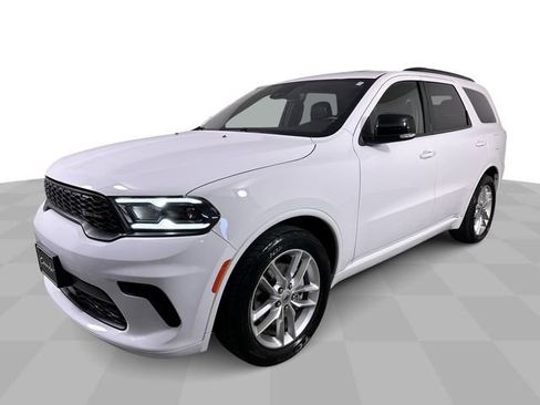 Used 2024 Dodge Durango GT RWD image 4