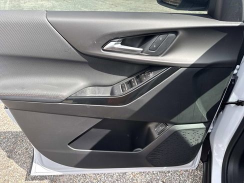 New 2026 Chevrolet Equinox RS w/ Safety and Technology Package FWD image 18