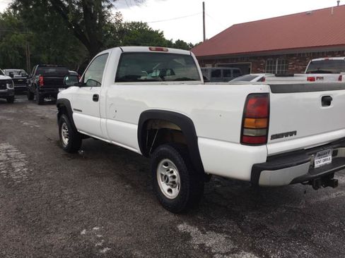 Used 2007 GMC Sierra 2500 W/T RWD image 4