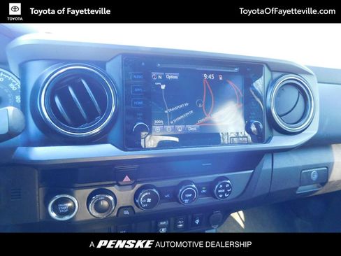 Used 2019 Toyota Tacoma TRD Off-Road image 7