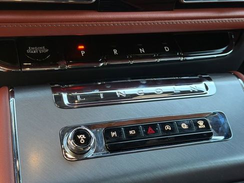 New 2025 Lincoln Aviator Reserve w/ Luxury Package RWD image 33