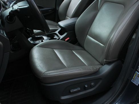Used 2017 Hyundai Santa Fe Limited AWD/4WD image 17