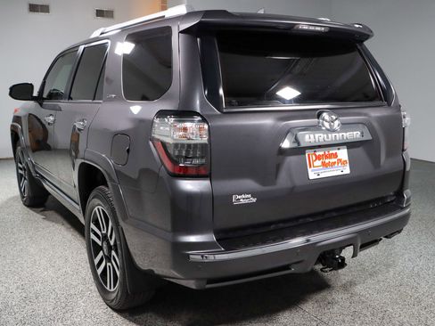 Used 2022 Toyota 4Runner Limited AWD/4WD image 9