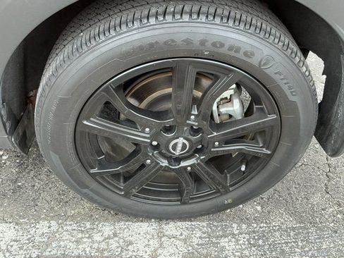 Used 2022 Nissan Kicks SV w/ Interior Electronics Package FWD image 17