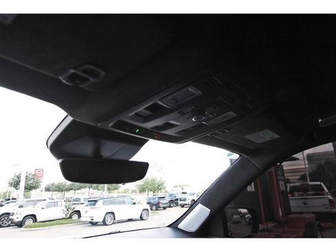 Used 2022 Cadillac Escalade Sport Platinum w/ LPO, ONYX Package image 25