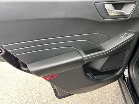 Used 2021 Ford Escape SEL w/ Technology Package FWD image 22
