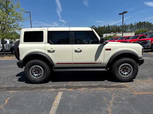 New 2026 Ford Bronco Outer Banks AWD/4WD image 5