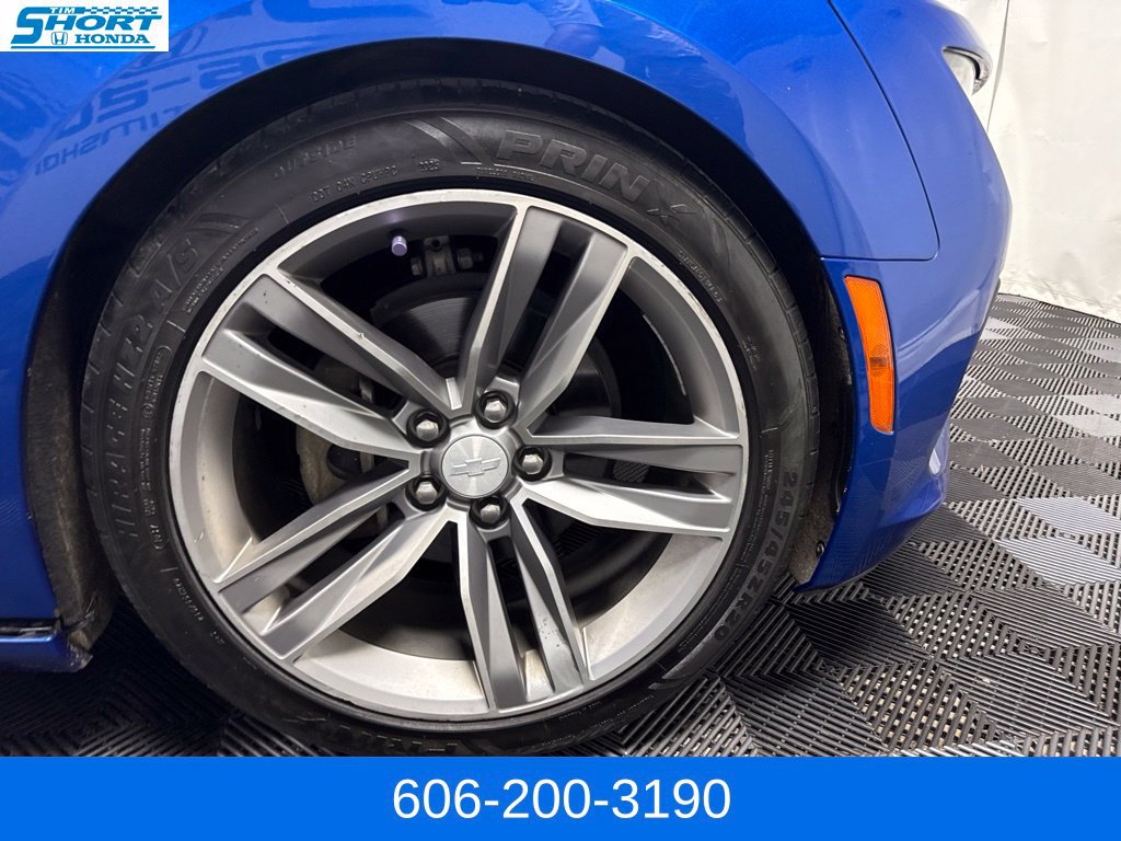 Used 2017 Chevrolet Camaro LT w/ RS Package RWD image 4