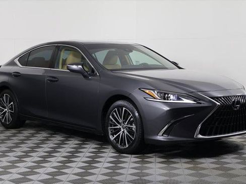 Certified 2025 Lexus ES 300h w/ Premium Package image 3