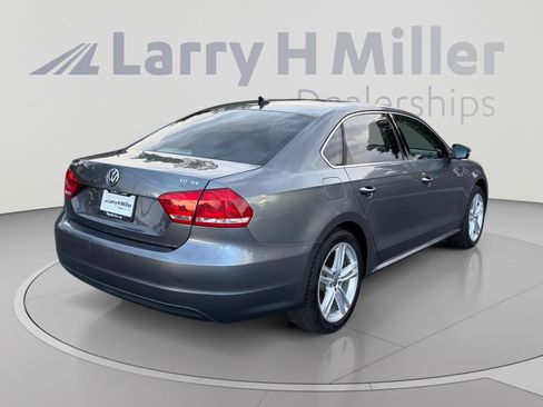 Used 2015 Volkswagen Passat TDI SE FWD image 5