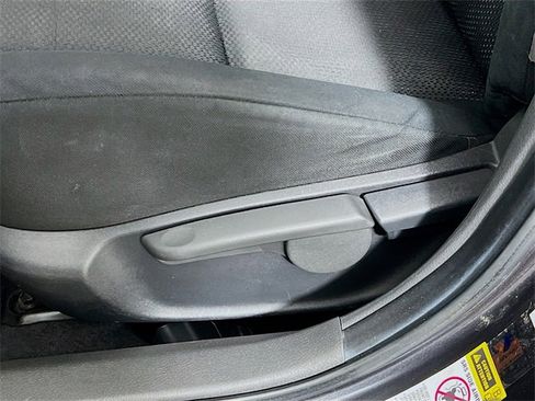 Used 2010 Toyota Corolla S image 11