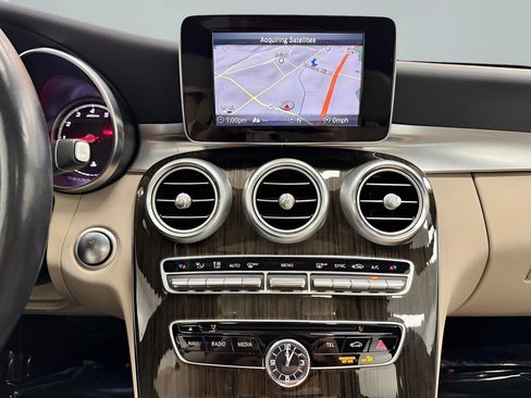 Used 2018 Mercedes-Benz C 300 Sedan image 18