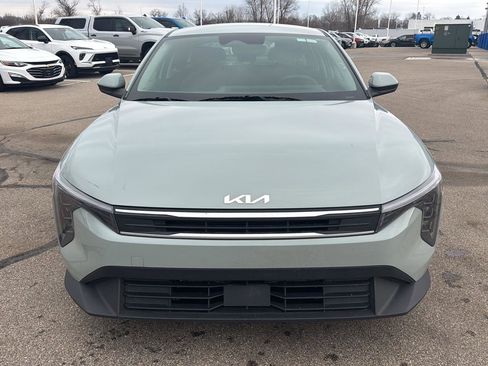 Used 2025 Kia K4 LXS image 9