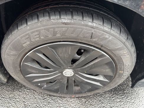 Certified 2023 Nissan Leaf S image 4